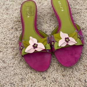 New without tags suede kitten heels.